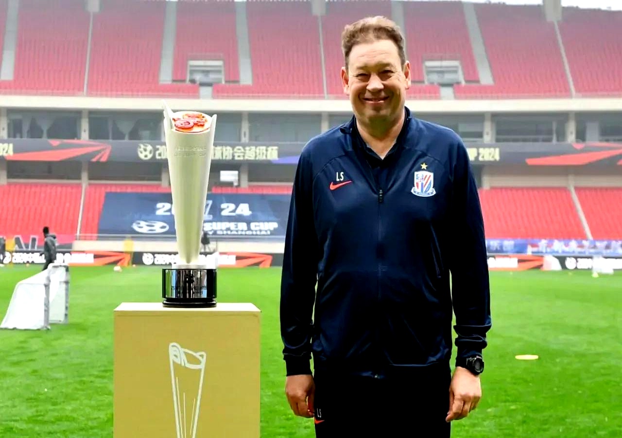 上海申花集结日再遭质疑，志在欧篮联名次提升，悬念犹存，轮换策略成焦点