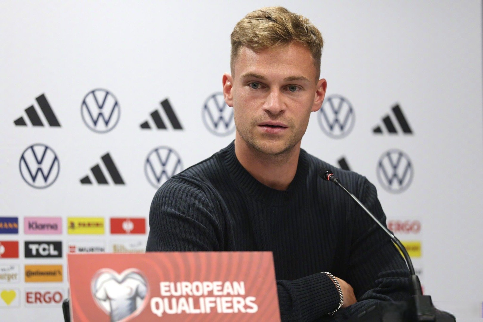 西汉姆发布备战花絮，窗口期刷新队史纪录，德国杯任务艰巨，阵容厚度经受考验的简单介绍